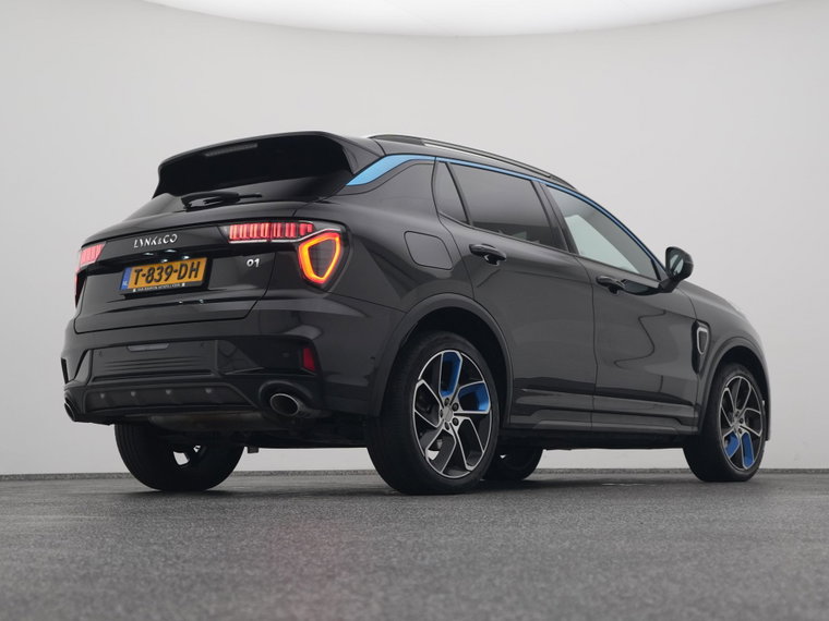 Vehicle Image 16