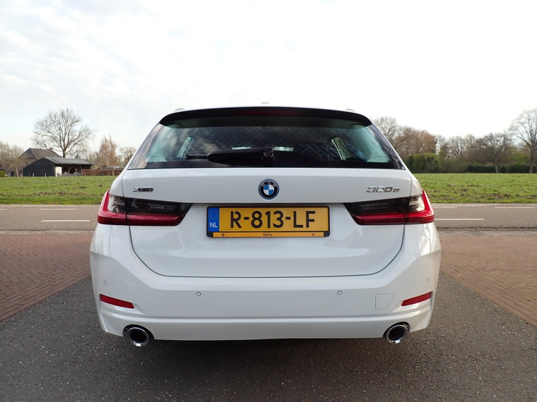 Vehicle Image 28