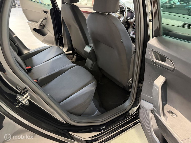 Vehicle Image 38