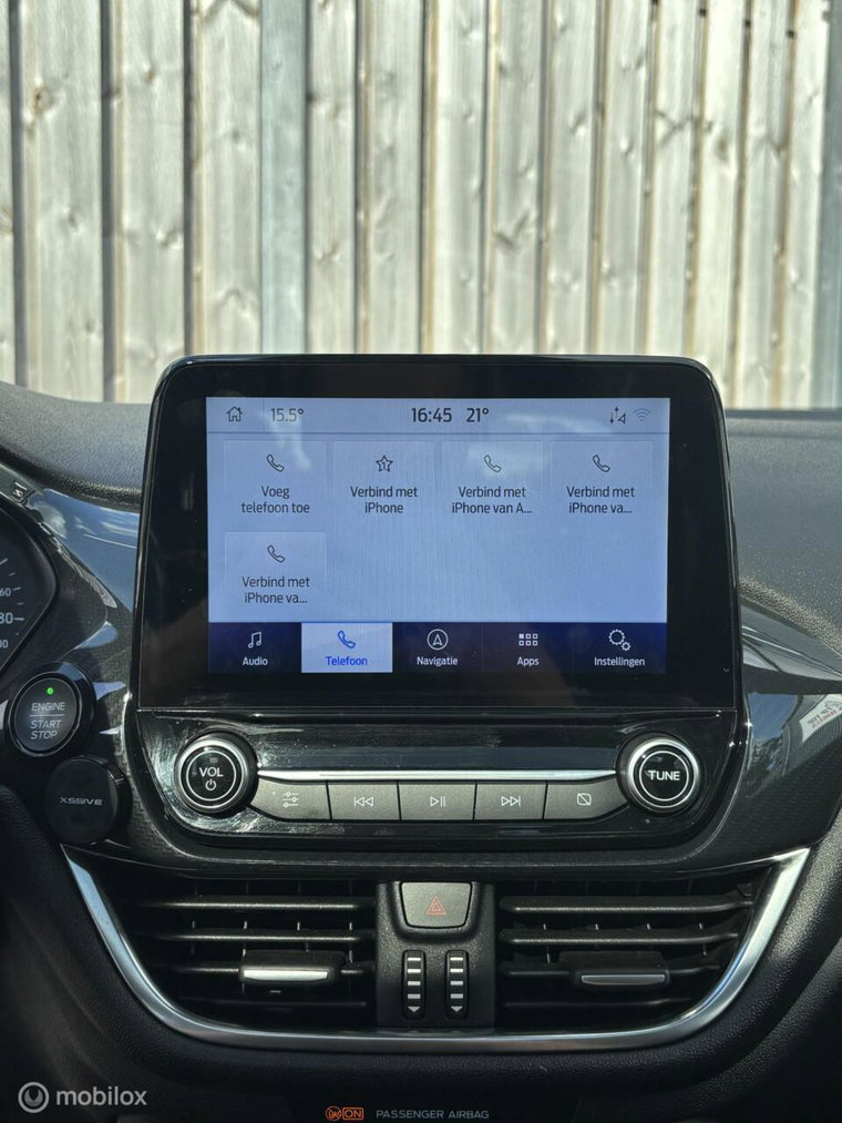 Vehicle Image 15