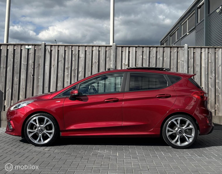 Vehicle Image 6