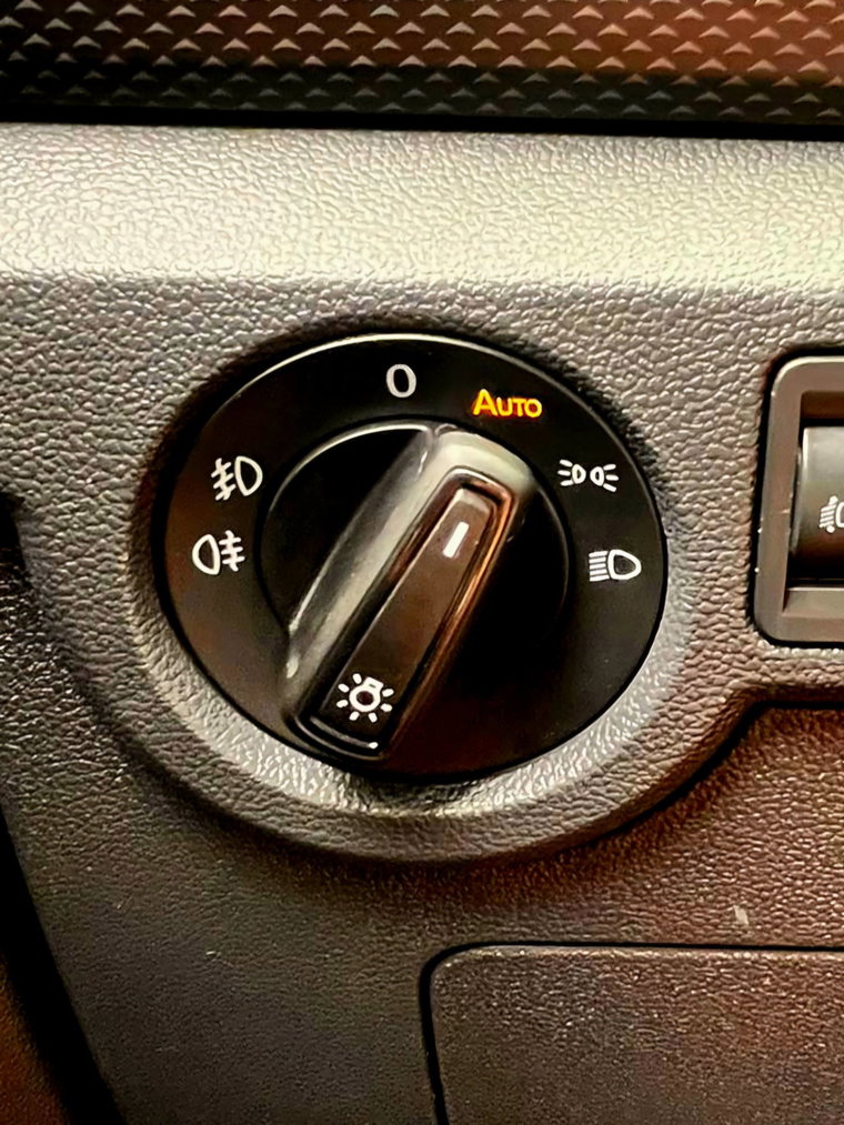 Vehicle Image 28