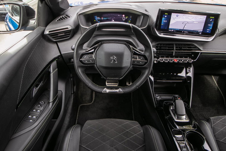 Vehicle Image 15