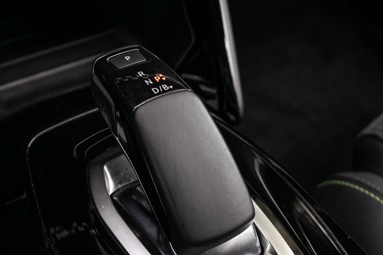 Vehicle Image 24