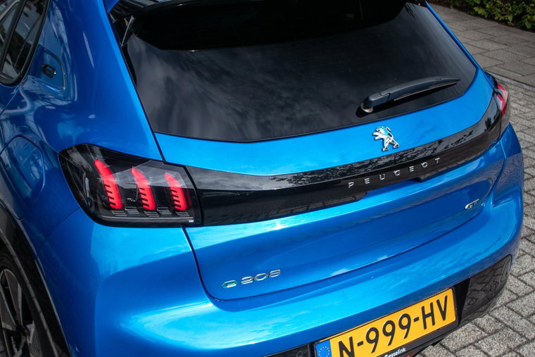 Vehicle Image 29