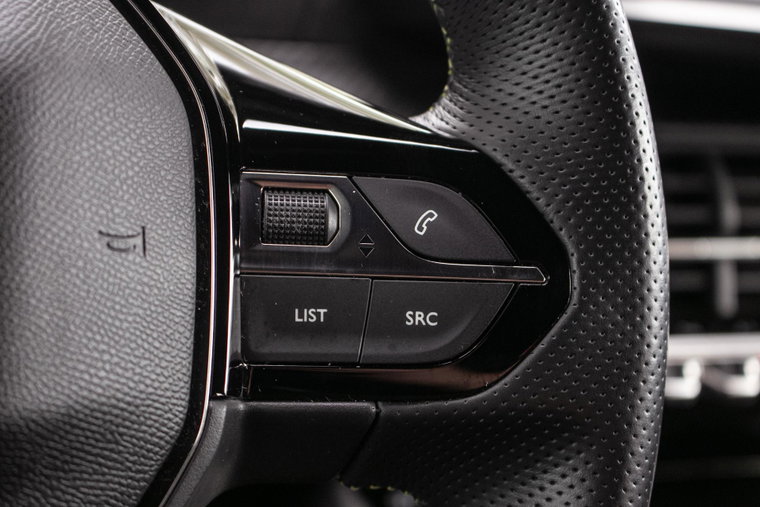 Vehicle Image 38