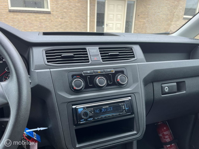 Vehicle Image 28