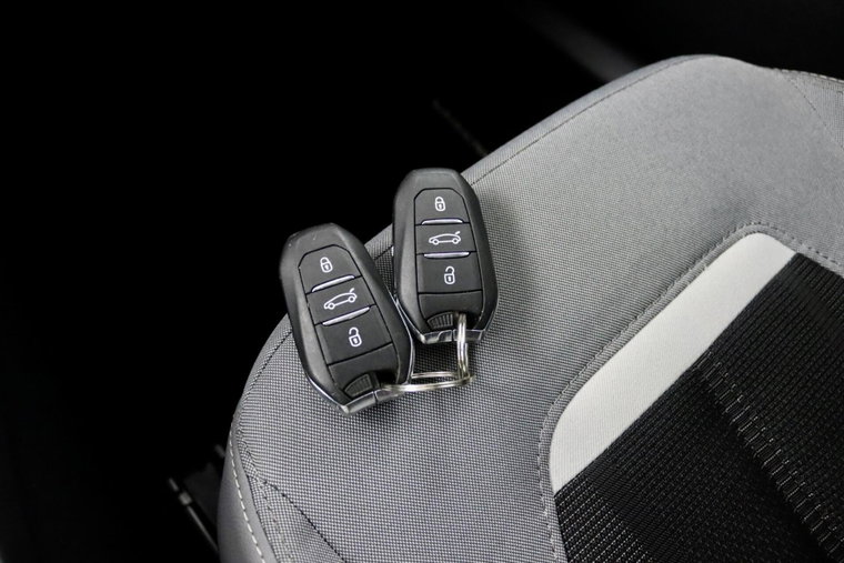 Vehicle Image 37