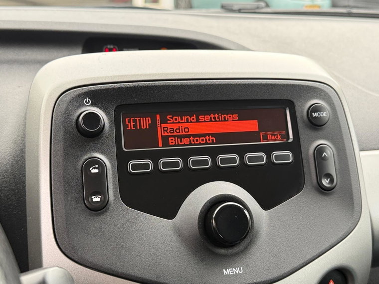 Vehicle Image 23