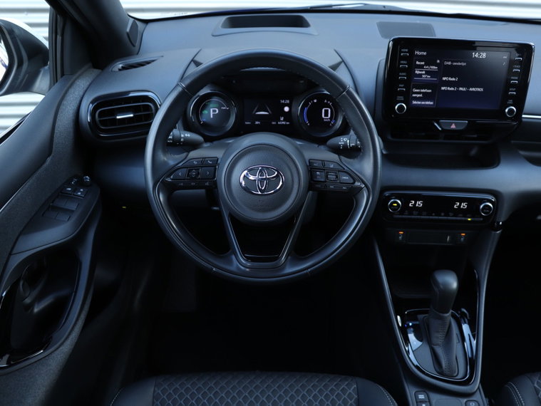 Vehicle Image 14