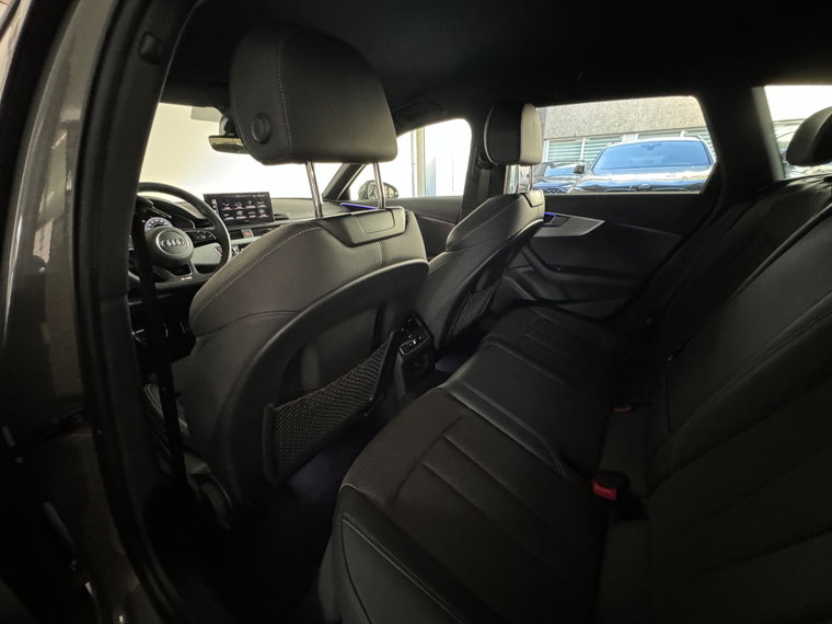 Vehicle Image 26