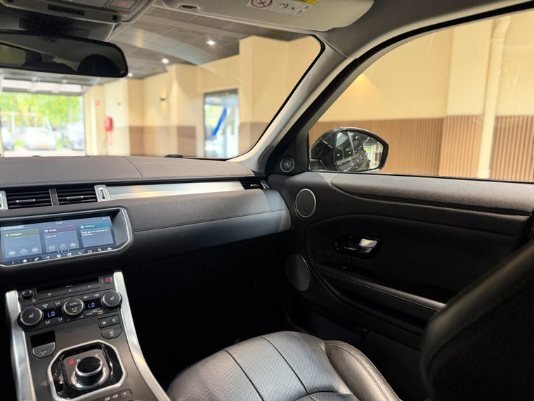 Vehicle Image 40