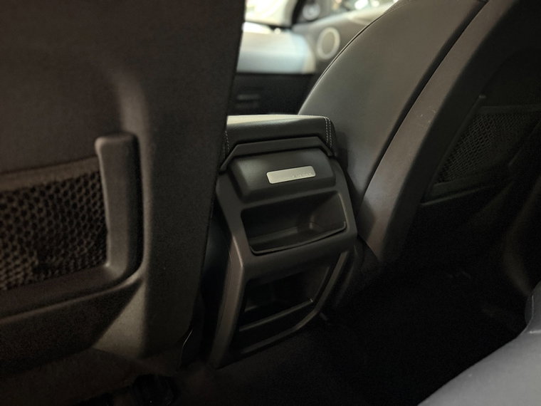Vehicle Image 45