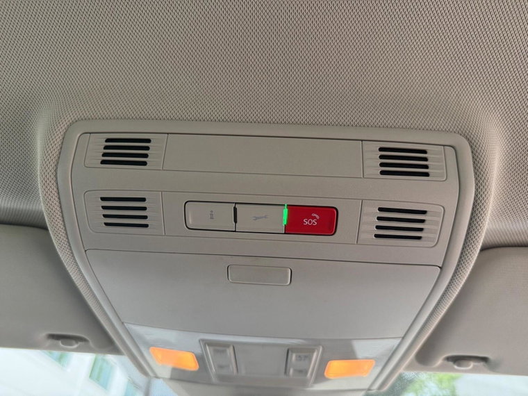 Vehicle Image 24