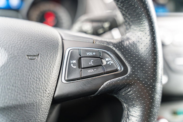 Vehicle Image 24