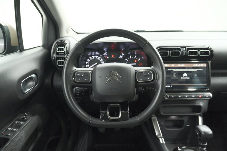 Vehicle Image 22