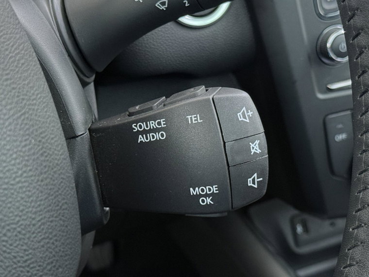 Vehicle Image 24