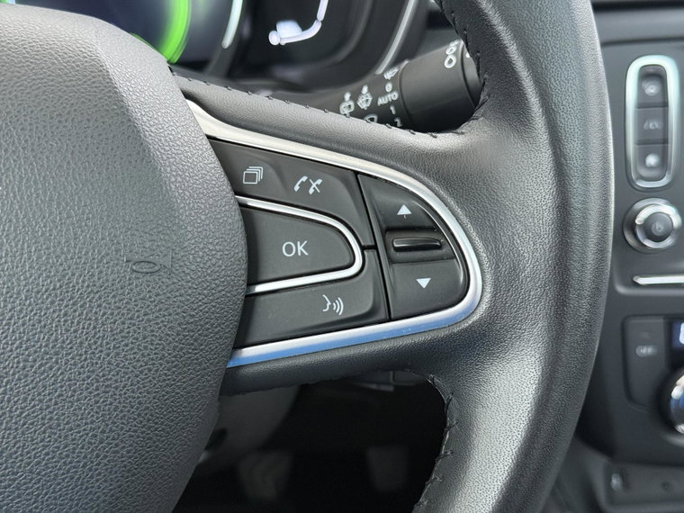 Vehicle Image 26
