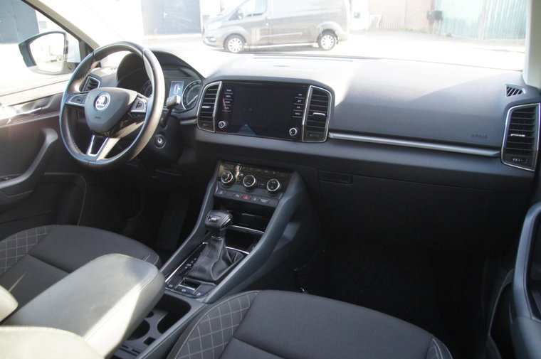 Vehicle Image 13