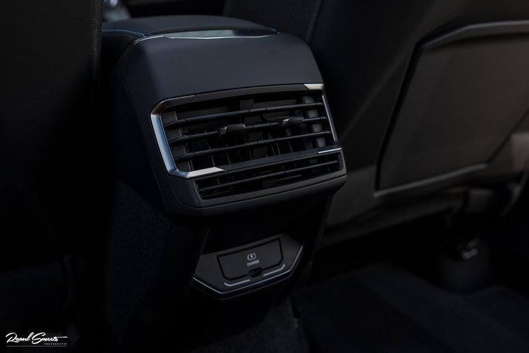 Vehicle Image 40