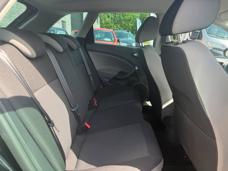 Vehicle Image 35
