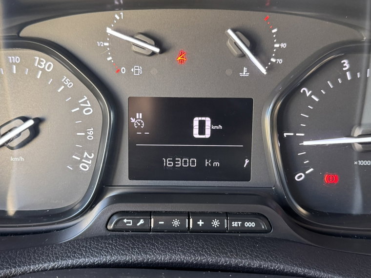 Vehicle Image 41