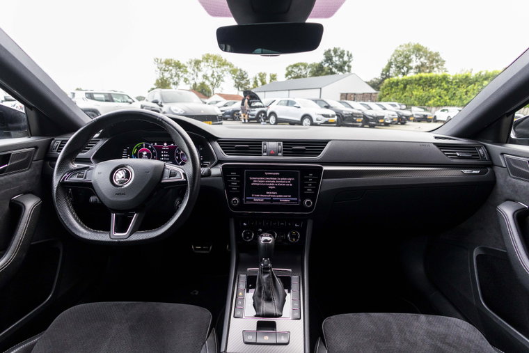 Vehicle Image 20