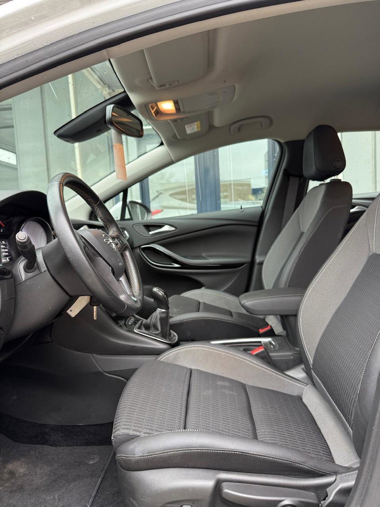 Vehicle Image 31