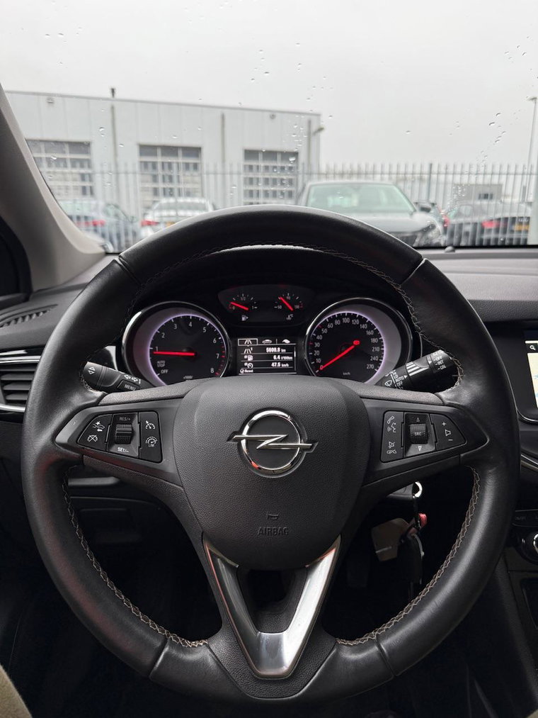 Vehicle Image 37