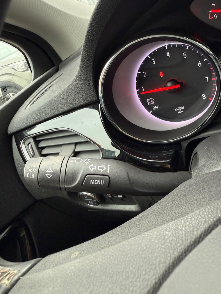 Vehicle Image 39