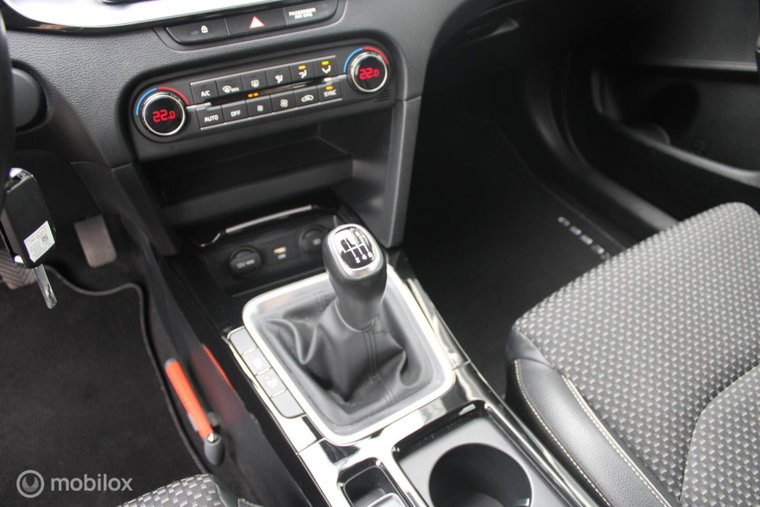 Vehicle Image 38