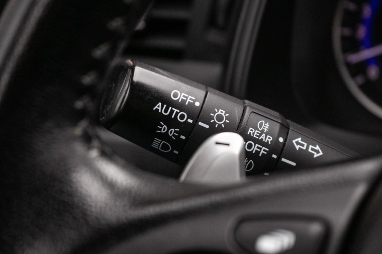 Vehicle Image 25