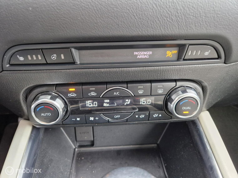 Vehicle Image 28