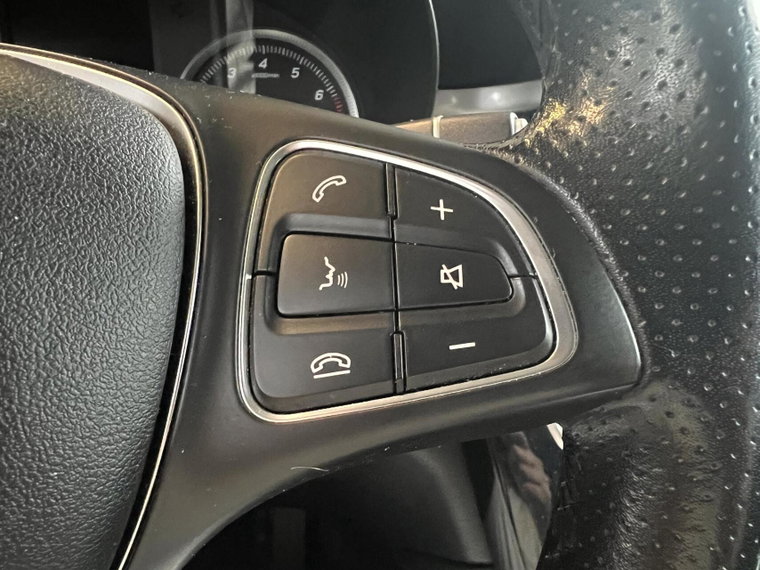 Vehicle Image 39