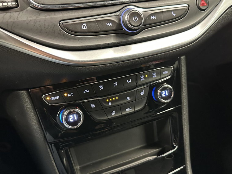 Vehicle Image 37