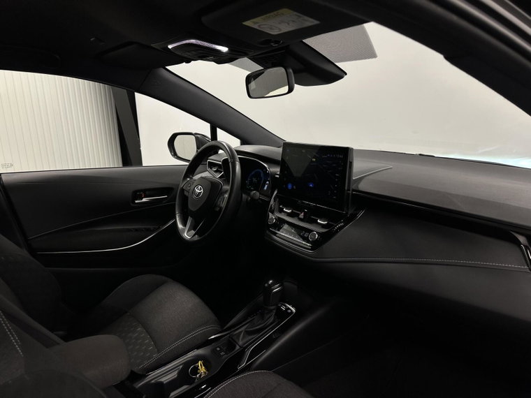 Vehicle Image 12