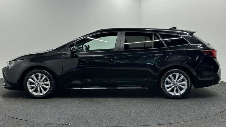 Vehicle Image 8