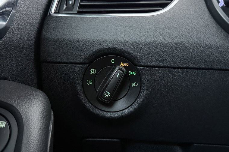 Vehicle Image 37
