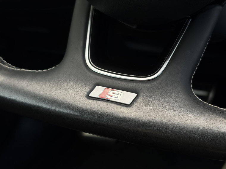 Vehicle Image 28