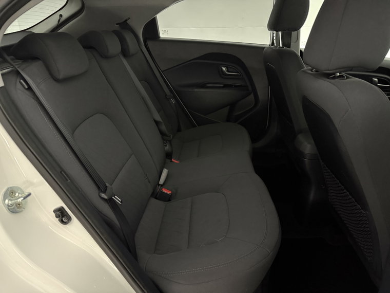 Vehicle Image 33