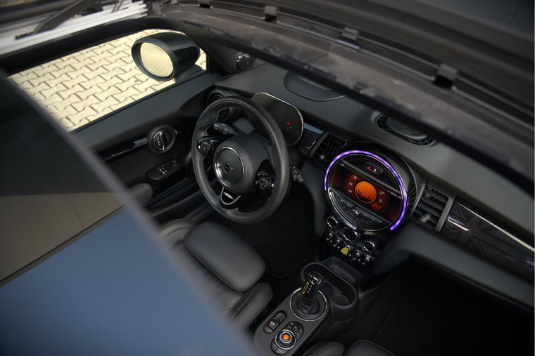 Vehicle Image 26