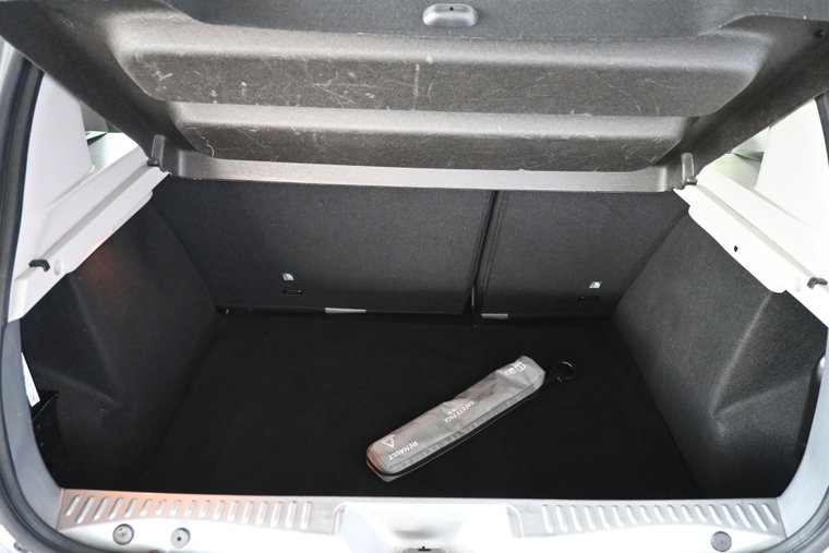 Vehicle Image 18