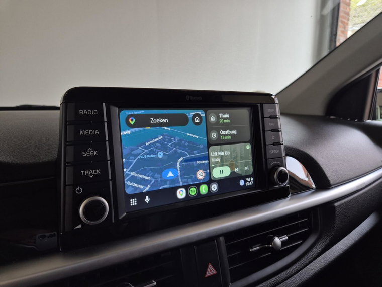 Vehicle Image 18