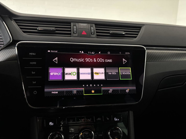 Vehicle Image 35