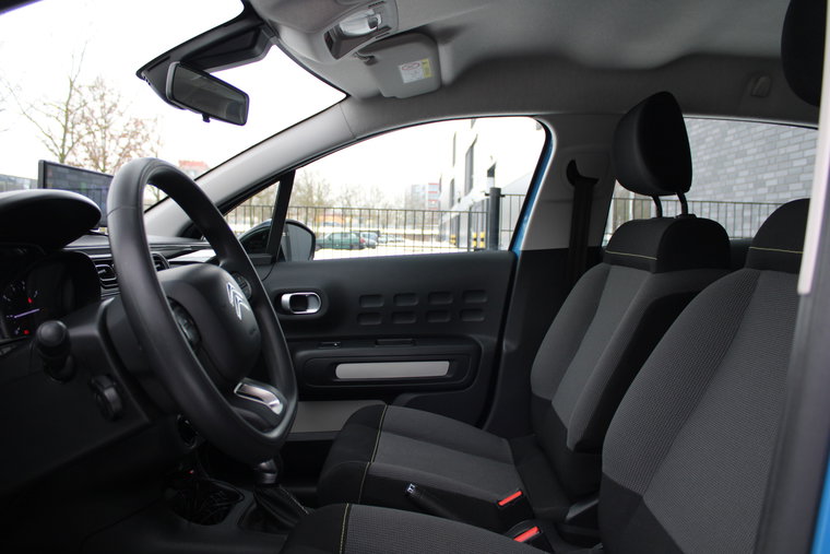 Vehicle Image 15