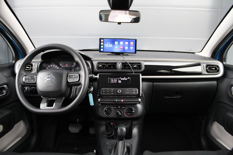 Vehicle Image 19