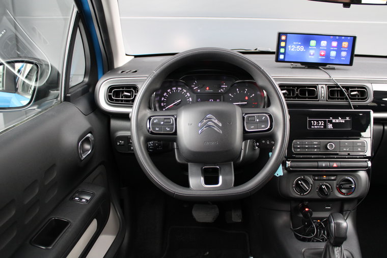 Vehicle Image 20