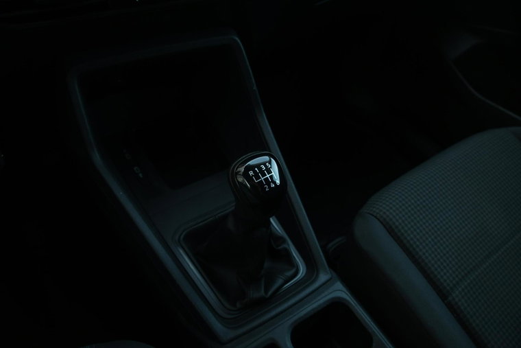 Vehicle Image 26