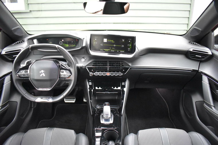 Vehicle Image 14