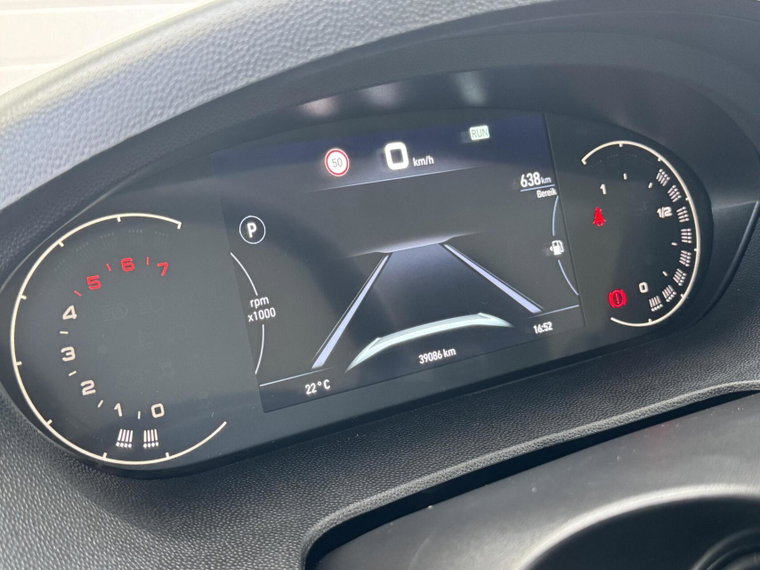 Vehicle Image 17